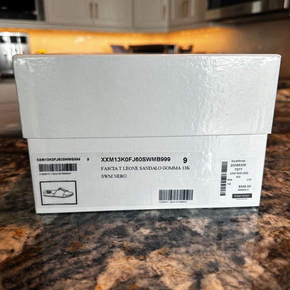 Men’s TOD’S Slides - Picture 7 of 7